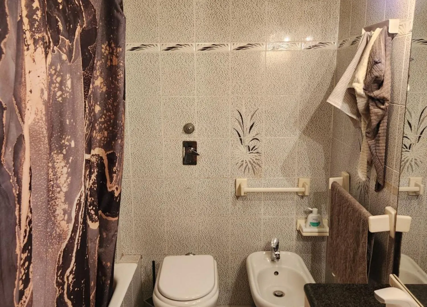 Stanza Privata In Appartamento Condiviso Vicino A Milano Centro Homestay Milan